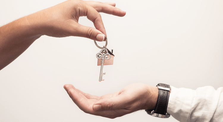 ¿Va a recibir una devolución de los impuestos? Así es como puede ayudarle a comprar una vivienda