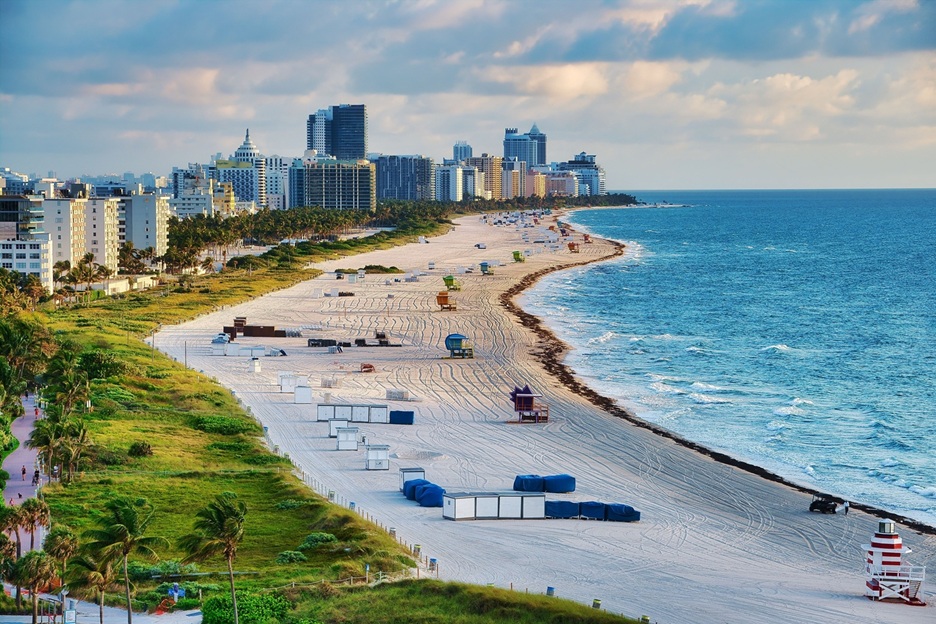 El pulso del mercado de superlujo en Florida: Entre transacciones históricas y la realidad residencial
